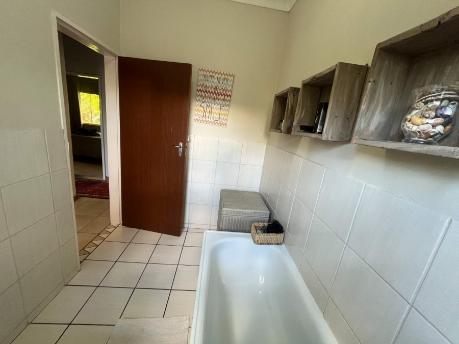 4 Bedroom Property for Sale in Middelpos Northern Cape